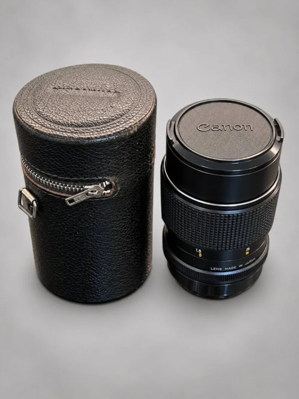 Vintage Asanuma Auto-Tele 135mm f/2.8 Camera Lens Japan w/ Case & Canon Caps